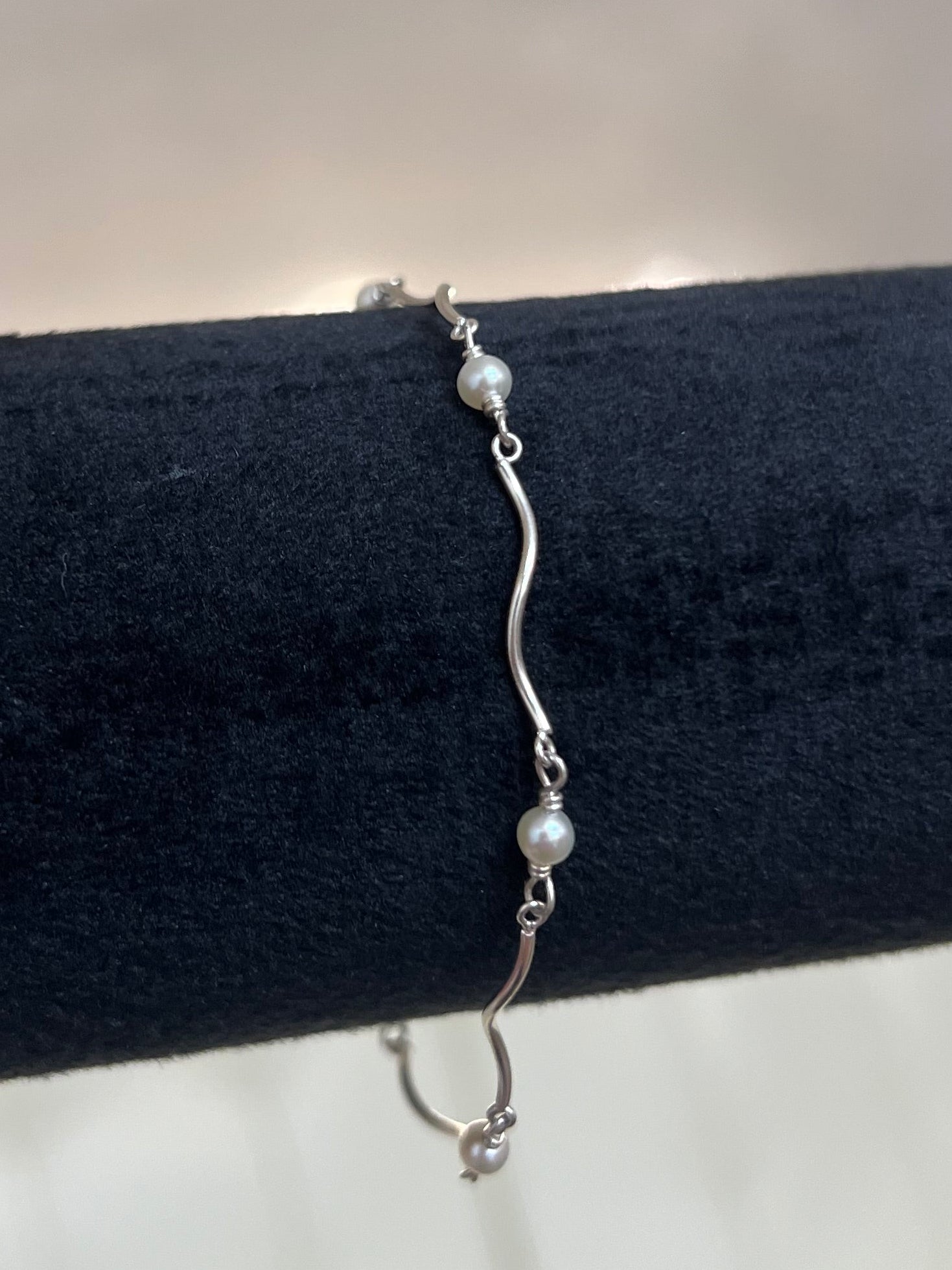 Pearl Wave Chain Bracelet