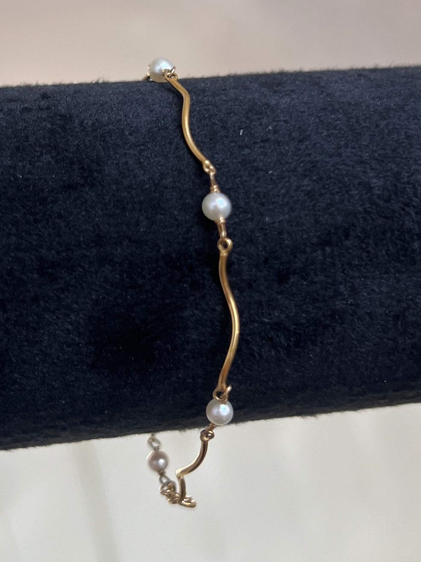 Pearl Wave Chain Bracelet
