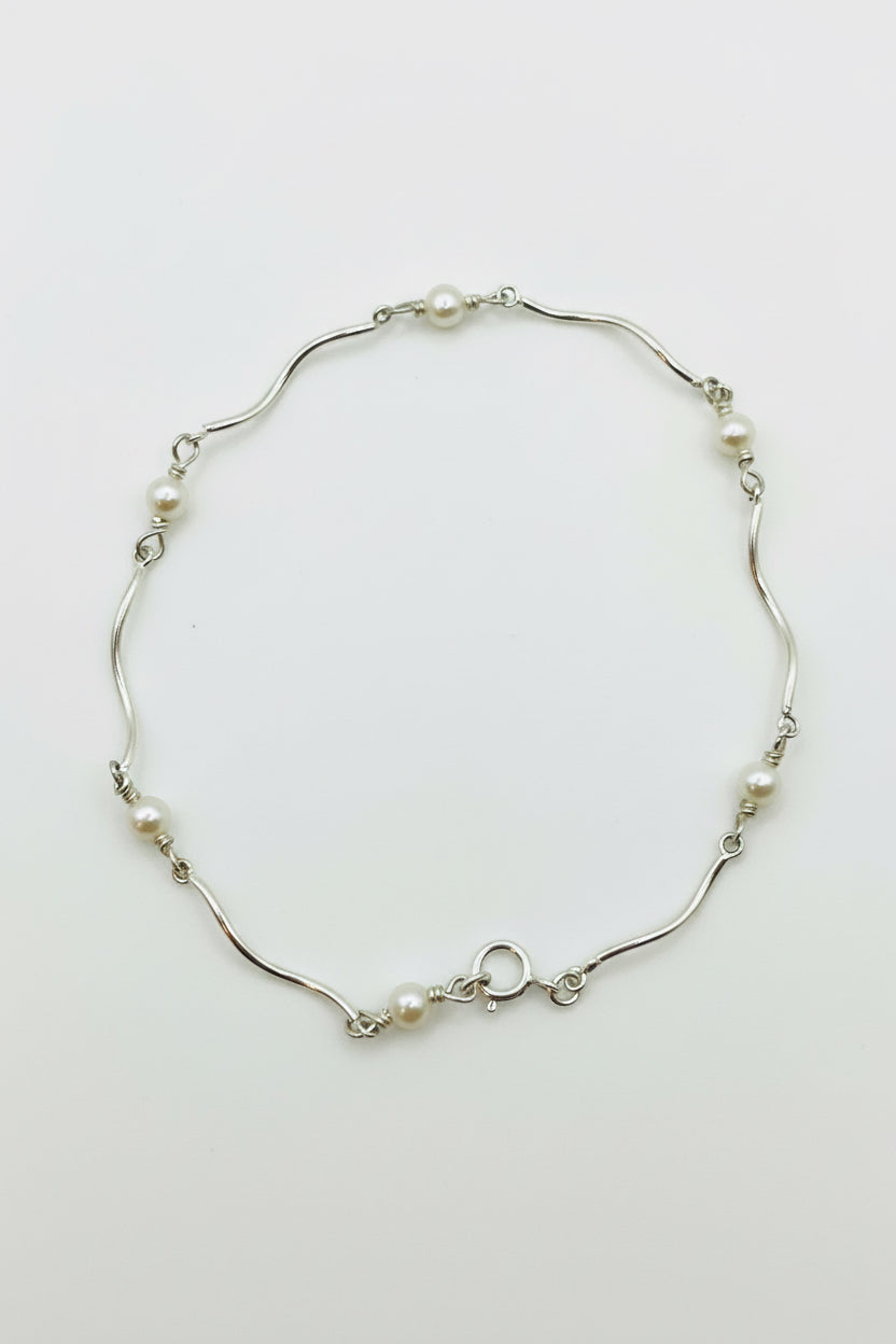 Pearl Wave Chain Bracelet